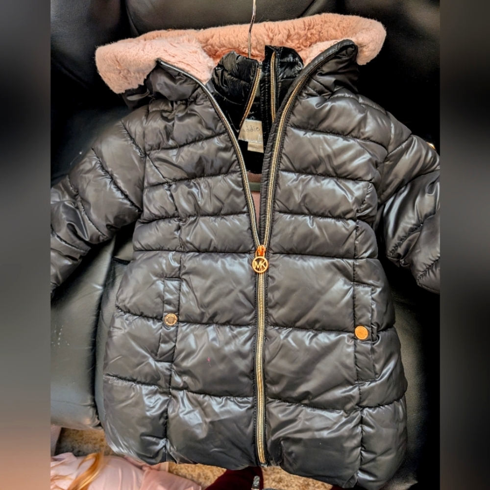 Box#26   Michael Kors Double Zipper Black Puffer Jacket 🧥 with Pink Hood